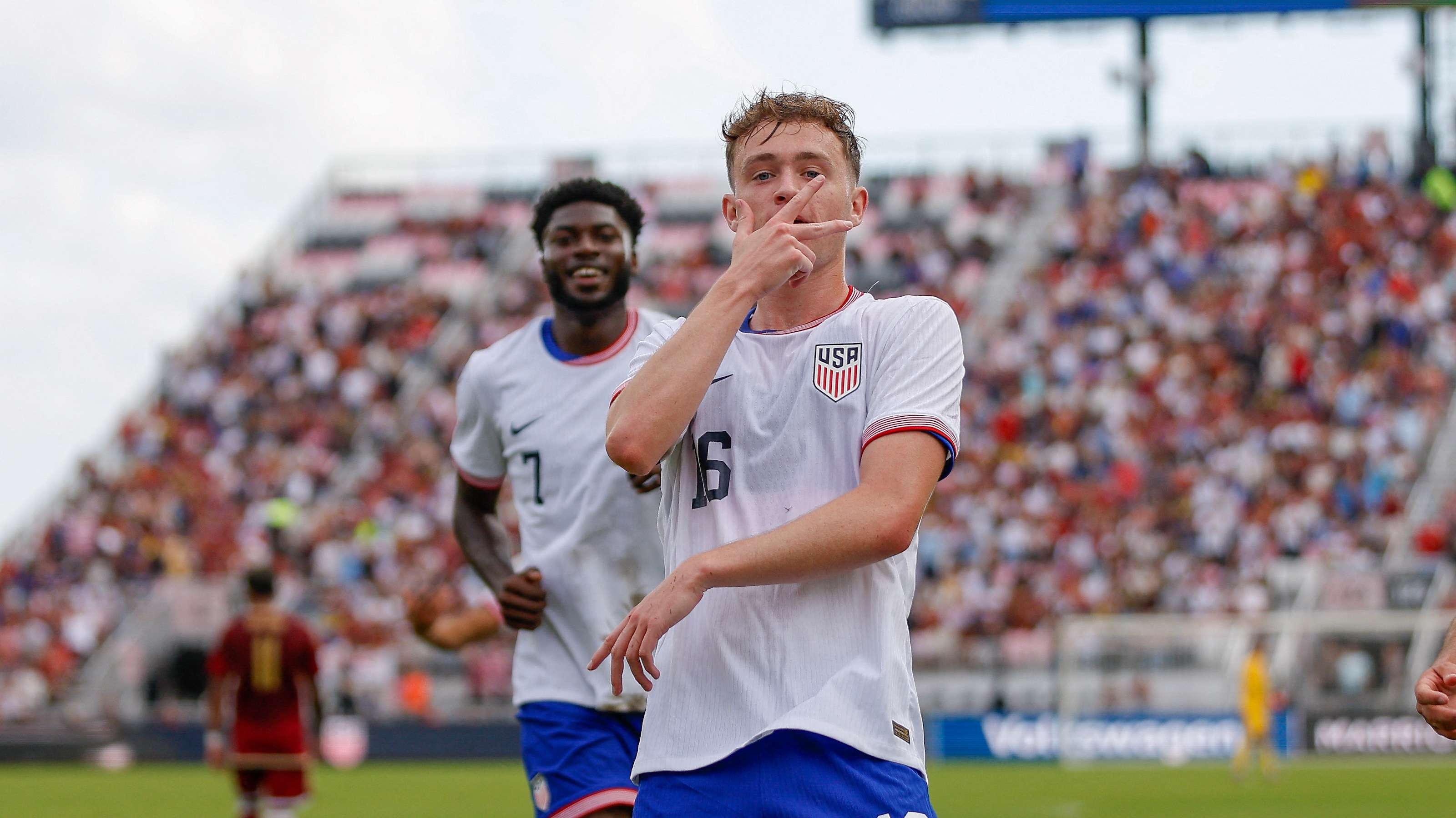 主教练根据 主教练根据